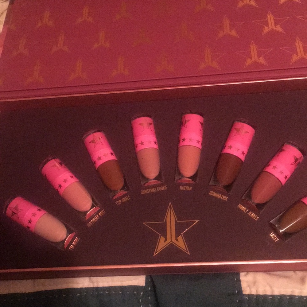 COPY - Jeffree Star six mini dark formulas